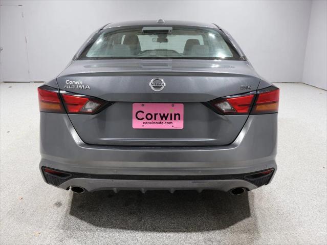 2020 Nissan Altima SR FWD 2020 Nissan Altima SR FWD