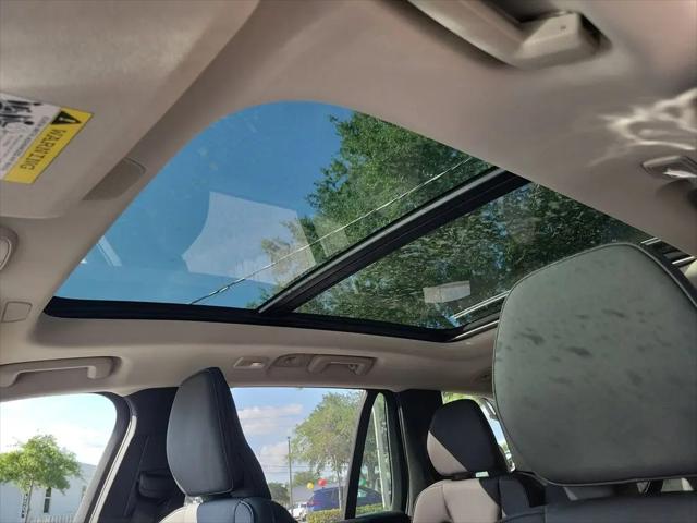 2026 Volvo XC90 Plus, B5 AWD Gas (mild hybrid), Gasoline, Bright, 7 Seats