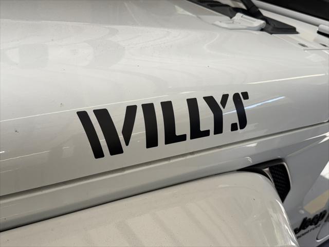 2021 Jeep Gladiator Willys 4x4 2021 Jeep Gladiator Willys 4x4