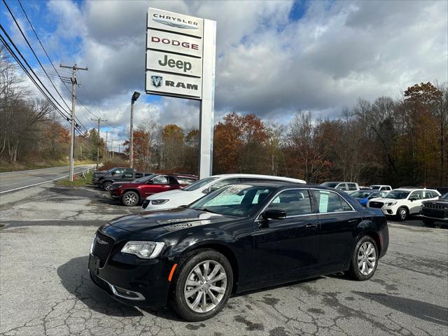 2021 Chrysler 300 Touring L AWD 2021 Chrysler 300 Touring L AWD