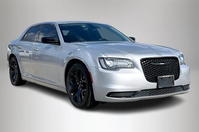 2021 Chrysler 300 Touring