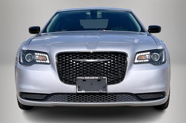 2021 Chrysler 300 Touring
