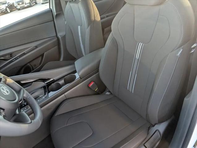 2026 Hyundai Elantra Hybrid SEL Sport