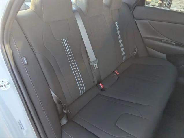 2026 Hyundai Elantra Hybrid SEL Sport