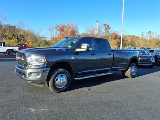 2024 RAM 3500 Tradesman Crew Cab 4x4 8 Box