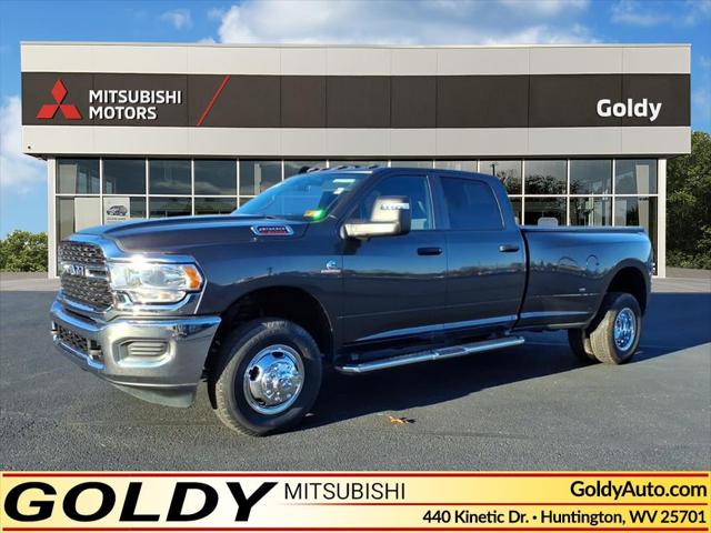 2024 RAM 3500 Tradesman Crew Cab 4x4 8 Box