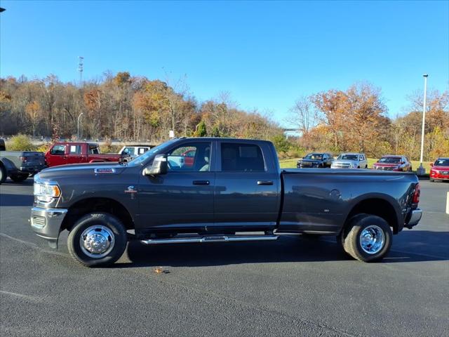 2024 RAM 3500 Tradesman Crew Cab 4x4 8 Box