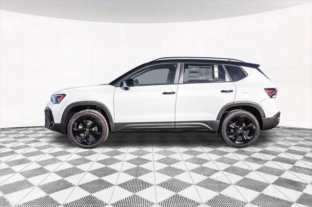 2026 Volkswagen Taos SE Black
