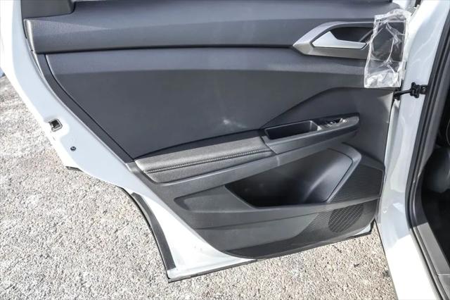 2026 Volkswagen Taos SE Black