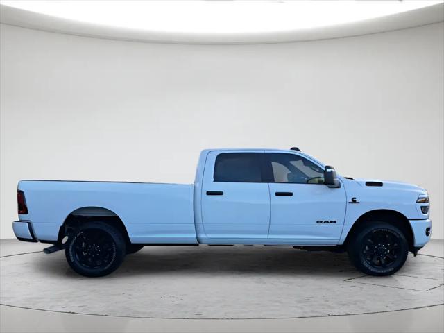 2026 Ram 3500 Big Horn Crew Cab 4x4 8' Box
