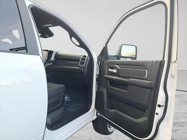 2026 Ram 3500 Big Horn Crew Cab 4x4 8' Box