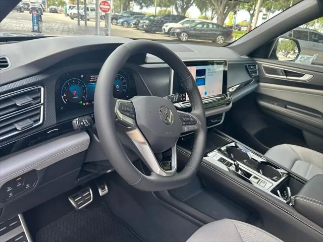 2026 Volkswagen Atlas Cross Sport SEL R-Line Black