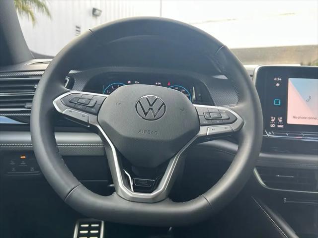 2026 Volkswagen Atlas Cross Sport SEL R-Line Black