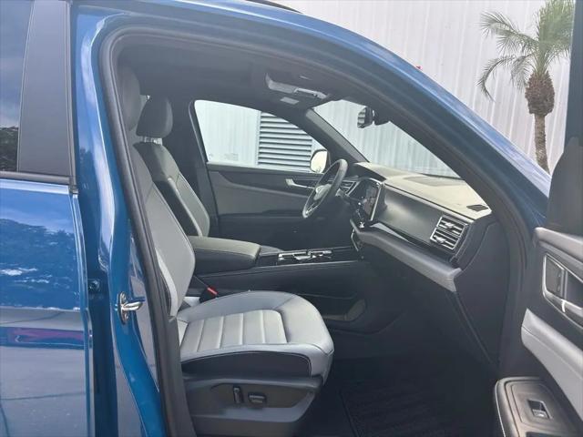 2026 Volkswagen Atlas Cross Sport SEL R-Line Black