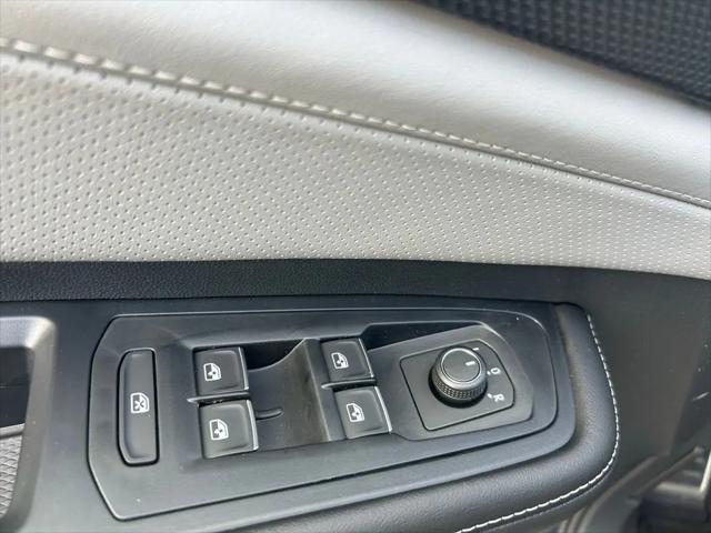 2026 Volkswagen Atlas Cross Sport SEL R-Line Black