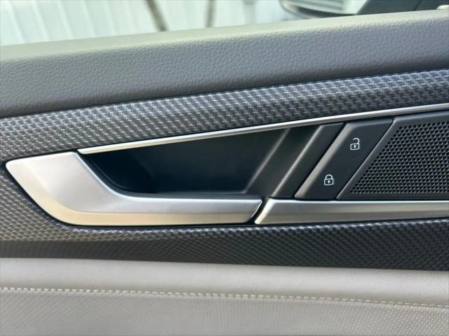 2026 Volkswagen Atlas Cross Sport SEL R-Line Black