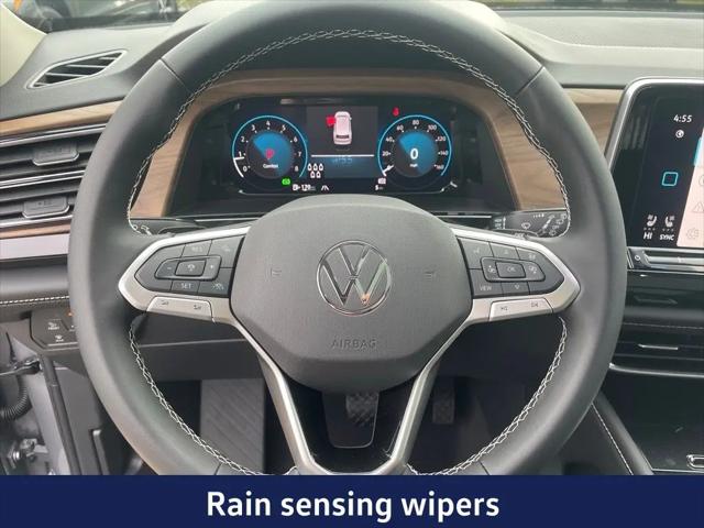 2026 Volkswagen Atlas SE with Technology