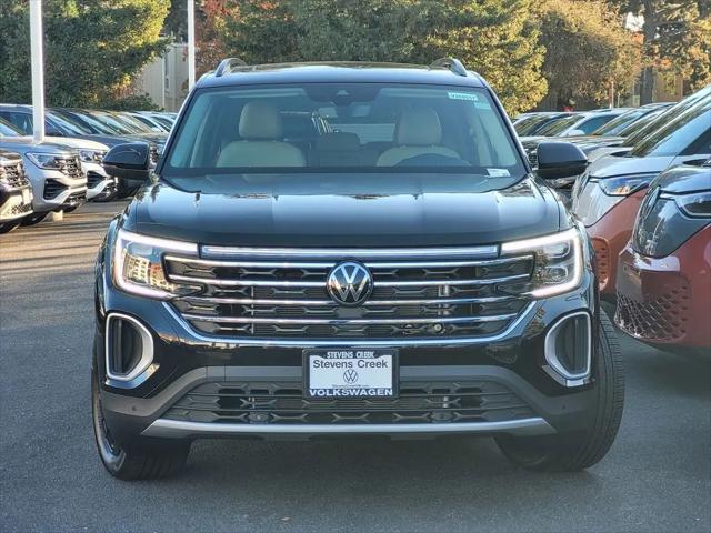 2026 Volkswagen Atlas SE with Technology