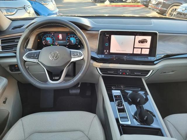 2026 Volkswagen Atlas SE with Technology
