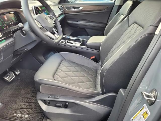 2026 Volkswagen Atlas SEL Premium R-Line