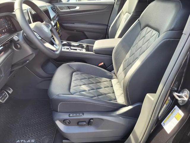2026 Volkswagen Atlas Cross Sport SEL Premium R-Line