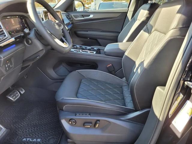2026 Volkswagen Atlas Cross Sport SEL Premium R-Line