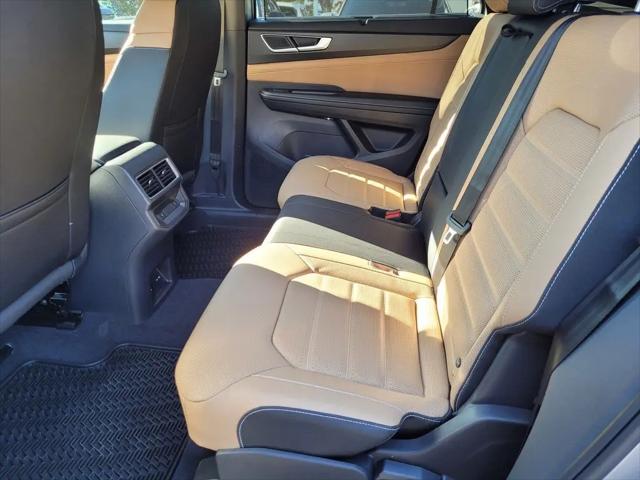2026 Volkswagen Atlas Cross Sport SEL R-Line Black