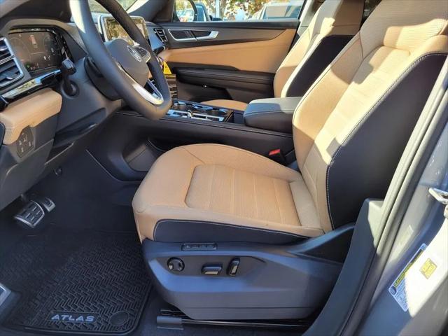 2026 Volkswagen Atlas Cross Sport SEL R-Line Black