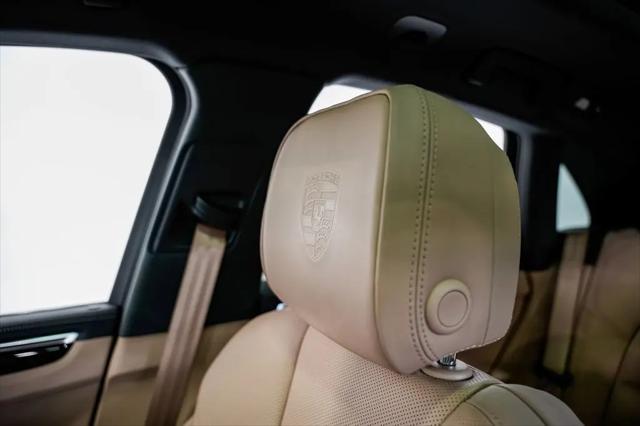 2023 Porsche Macan S