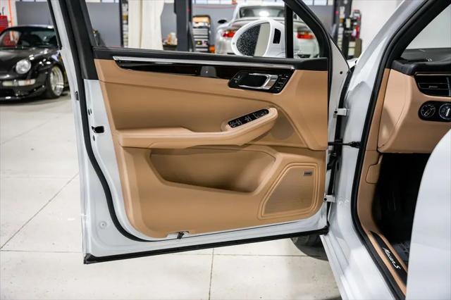 2023 Porsche Macan S