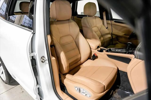 2023 Porsche Macan S