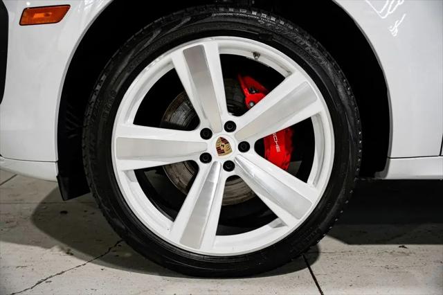 2023 Porsche Macan S