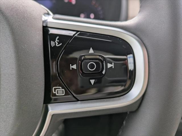 2026 Volvo XC90 Plus, B6 AWD Gas mild hybrid, Gasoline, Bright, 7 Seats