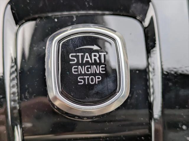 2026 Volvo XC90 Plus, B6 AWD Gas mild hybrid, Gasoline, Bright, 7 Seats