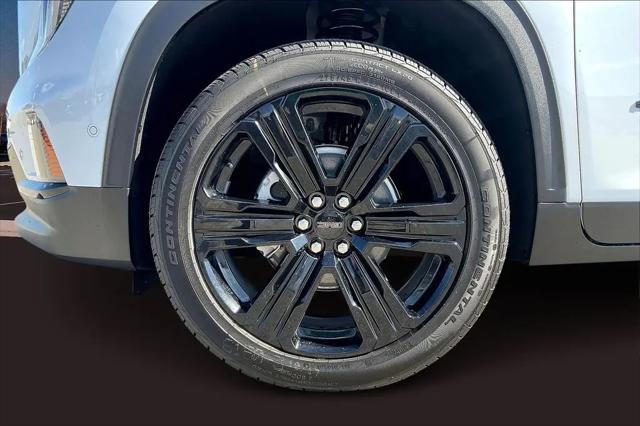 2026 GMC Acadia Elevation FWD