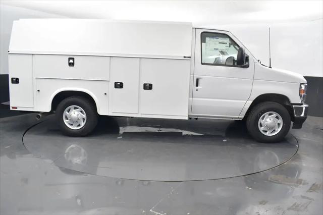 2026 Ford E-350 Cutaway E-Series Cutaway