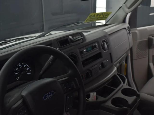 2026 Ford E-350 Cutaway E-Series Cutaway