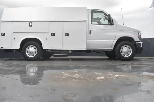 2026 Ford E-350 Cutaway E-Series Cutaway