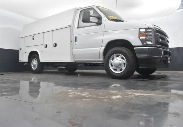 2026 Ford E-350 Cutaway E-Series Cutaway