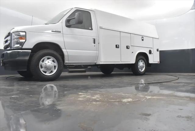 2026 Ford E-350 Cutaway E-Series Cutaway