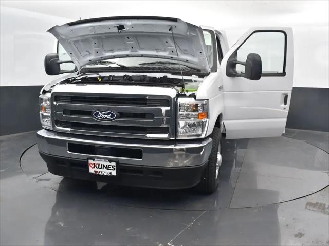 2026 Ford E-350 Cutaway E-Series Cutaway