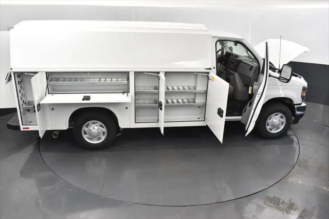 2026 Ford E-350 Cutaway E-Series Cutaway