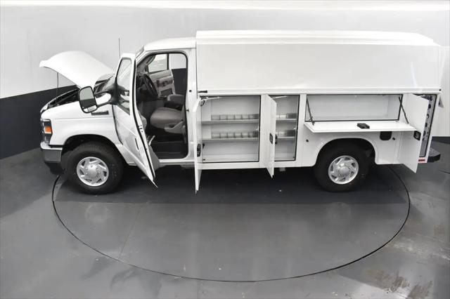 2026 Ford E-350 Cutaway E-Series Cutaway