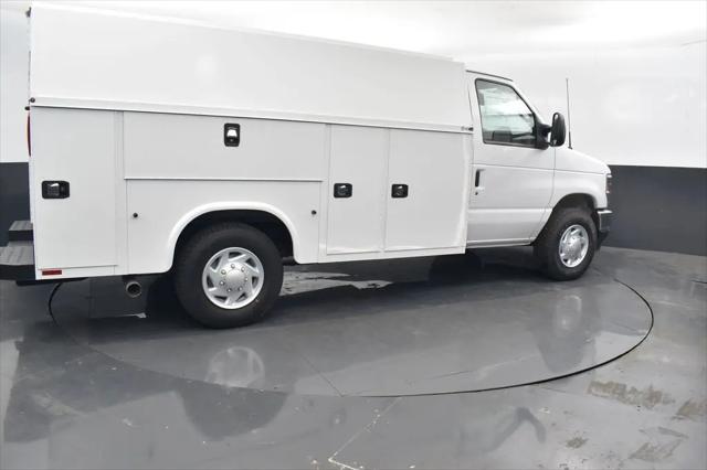 2026 Ford E-350 Cutaway E-Series Cutaway