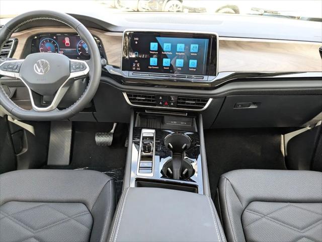 2026 Volkswagen Atlas SE with Technology