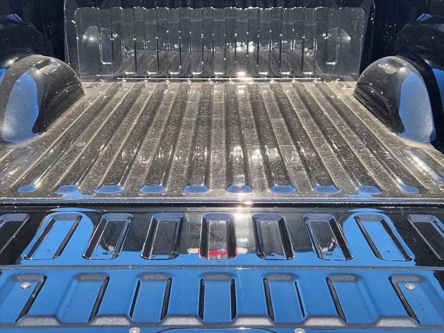 2026 Ram 1500 Lone Star Crew Cab 4x4 5'7" Box