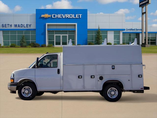 2024 Chevrolet Express Cutaway Work Van