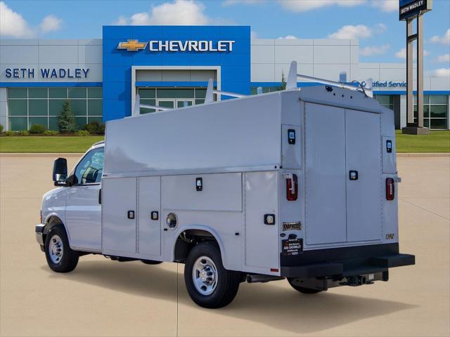 2024 Chevrolet Express Cutaway Work Van
