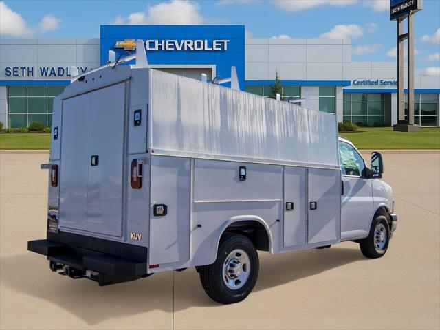 2024 Chevrolet Express Cutaway Work Van
