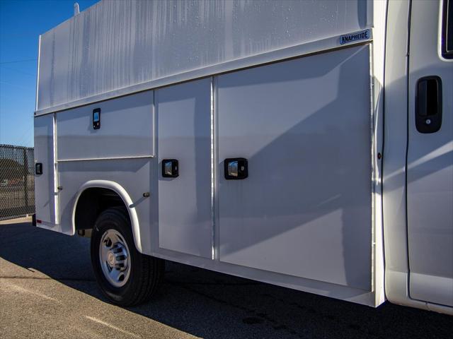 2024 Chevrolet Express Cutaway Work Van
